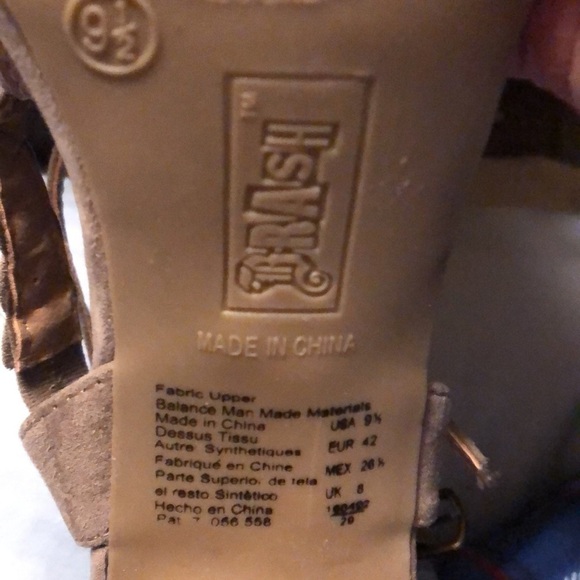 Brash tan suede strappy heels. sz 9 1/2 - Picture 4 of 6